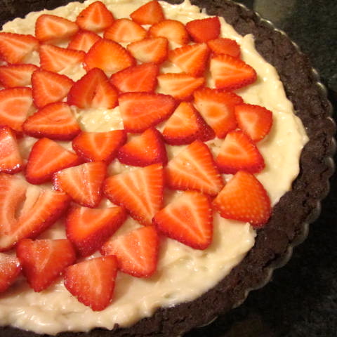 Chocolate Strawberry Coconut Pudding Tart… and my BLOGIVERSARY!