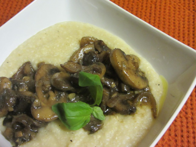 Como Water Mushroom Smothered Grits